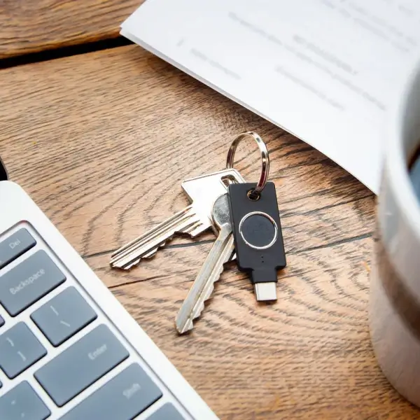 מפתח אבטחה ואימות ביומטרי YubiKey C Bio – FIDO Edition – תמונה 3