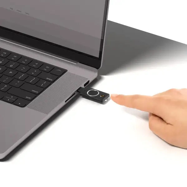 מפתח אבטחה ואימות ביומטרי YubiKey C Bio – FIDO Edition – תמונה 2